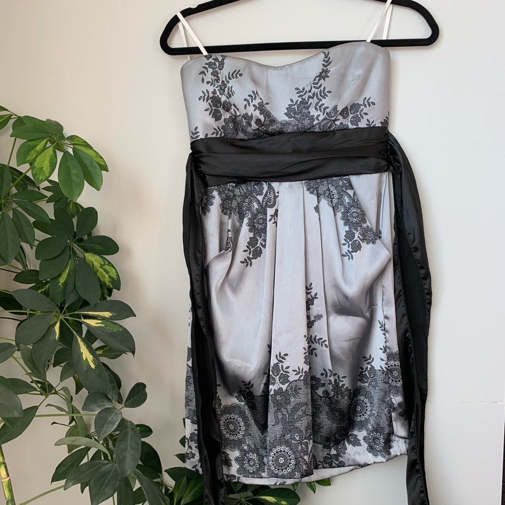 Sliver and Black Floral Strapless Cocktail Dress